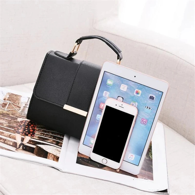 Aurora Nova 4 Nocturna Luxury Handbag – Executive and Elegant Style.