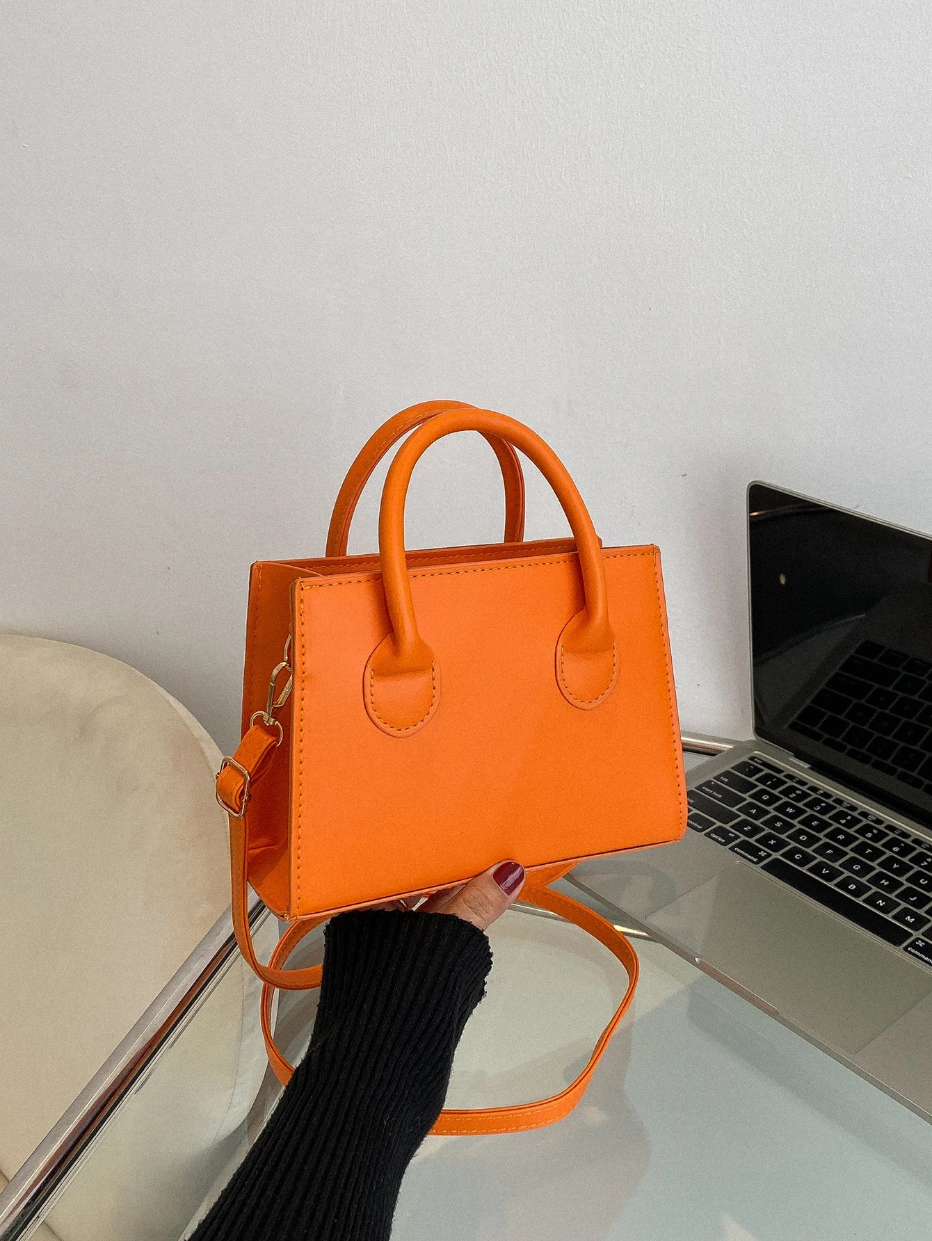 Lady Aurora" Luxury Handbag – Versatility and Style.